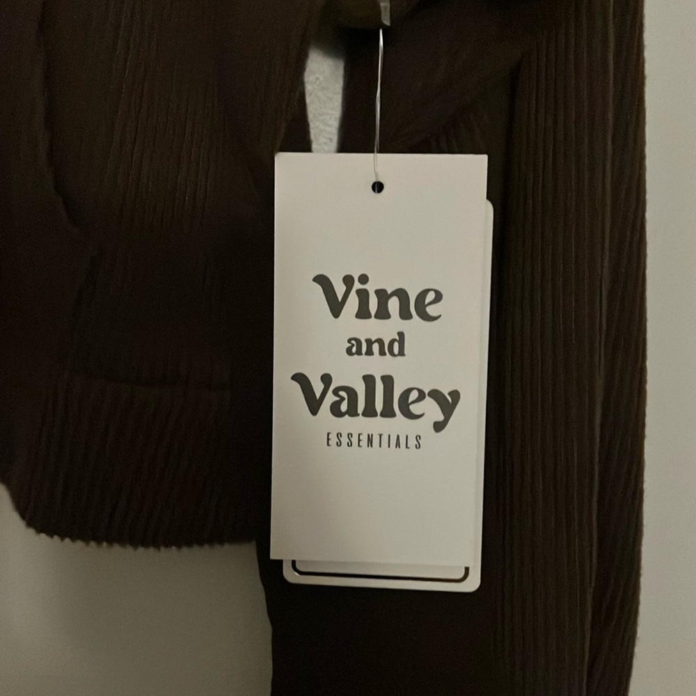 Vine Valley Brown Zip-Up Hoodie - Picture 2 of 8